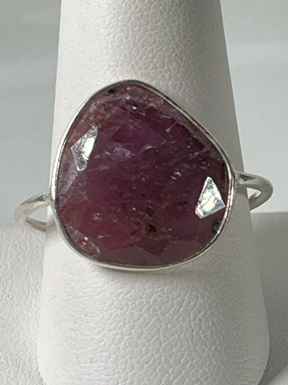 Solid Sterling Silver 925 Ruby Corundum Gemstone Flat Stacker Ring Size 11.5